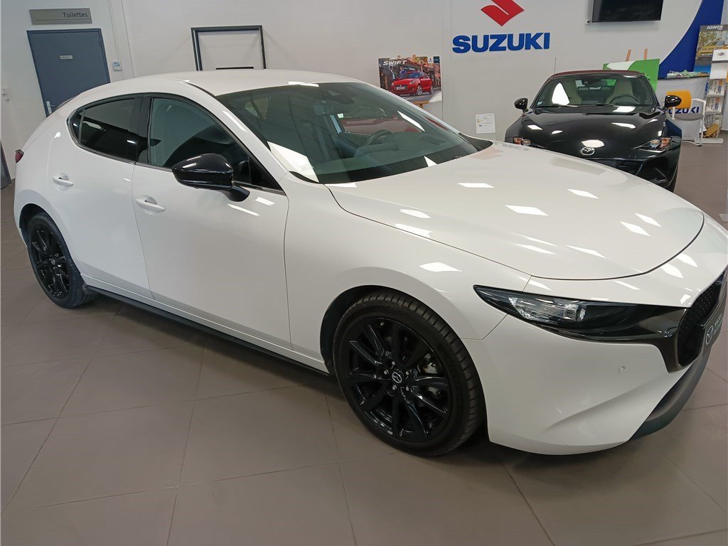 En savoir plus sur MAZDA3