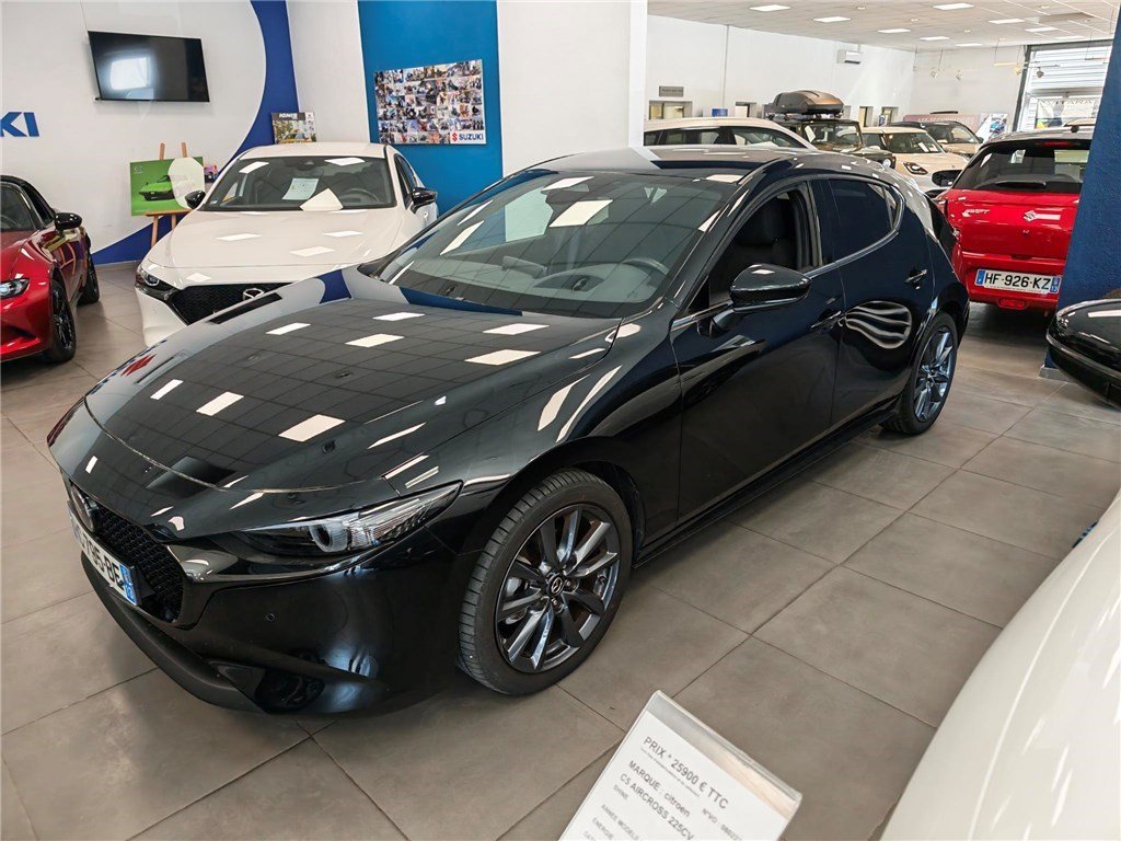 En savoir plus sur MAZDA3